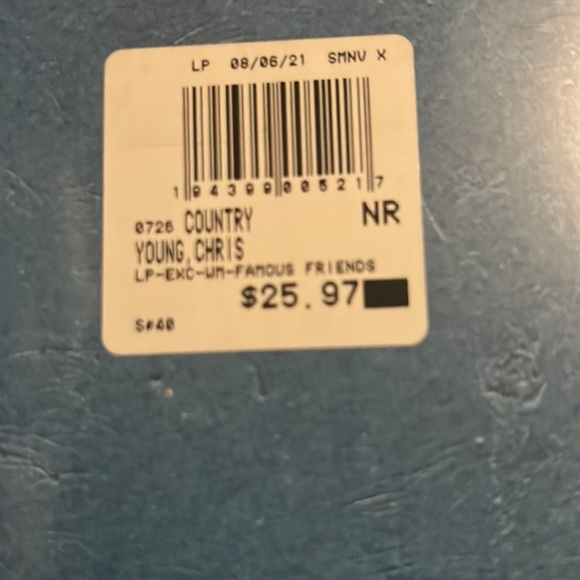 Chris Young - Picture 3 of 3